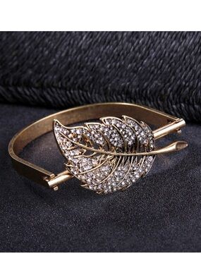 Leaf Crystal Gold Vintage Gold Cuff Bracelet